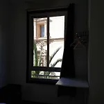 Russafa Youth Hostel *