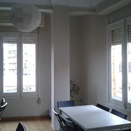 Russafa Youth Hostel Valensiya